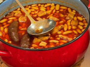 la-fabada-como-la-sidra-asturiana-comerse-asturias